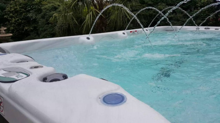 Плавательный спа-бассейн с противотоком Vita Spa Swim Spa VL 4